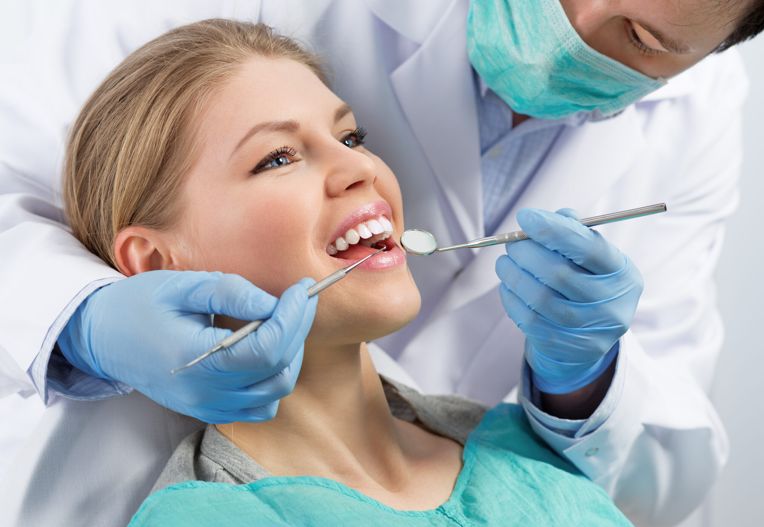 Лечение зубов относиться к терапевтической стоматологии. 